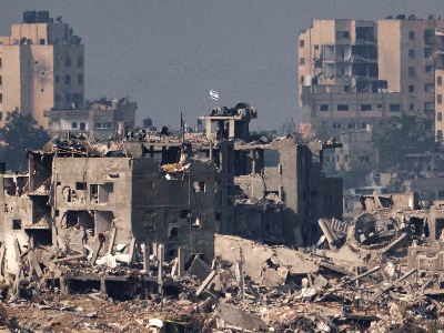 Trump says he is committed to buying, rebuilding Gaza