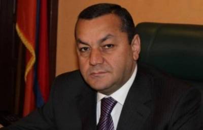 «Հրապարակ». Հրդեհ՝ Ավշարում. Այրվել են նաեւ նախկին պատգամավորի կոնյակով տարաները