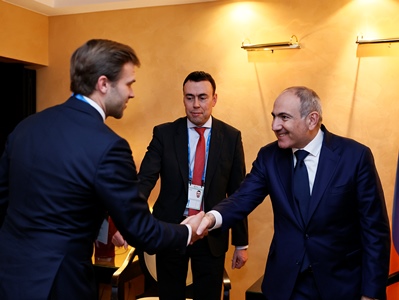 Пашинян провел встречу с немецкими парламентариями