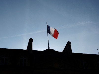 Financial Times: Sharp disagreements arise during Paris meeting over troop deployment in Ukraine