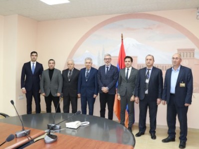 Посол Швеции побывал на Армянской АЭС