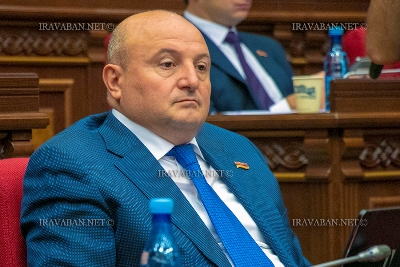 «Իրավունք». Գյումրիում իրար է խառնվել քրեական ռեզերվը, խուզարկություններ են Սլաբոդկա թաղամասում
