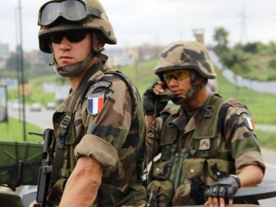 The Economist: UK, France want to deploy troops in Ukraine ports