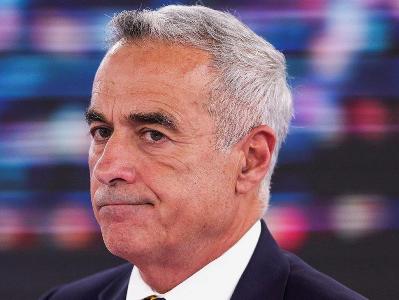 В Румынии выдали ордер на арест кандидата в президенты Джорджеску, победившего в первом туре выборов