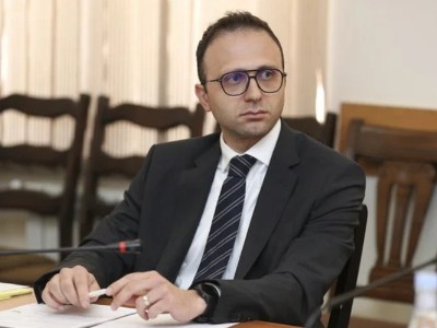 Հայաստանում չգրանցված Լեռնային Ղարաբաղի գործարարներին ստիպելու են վճարել պարտքերը