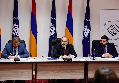 «Իրավունք». Շեֆի այս հրաման-սպառնալիքից հետո մարզային ՔՊ-ականները սկսել են ելքեր փնտրել