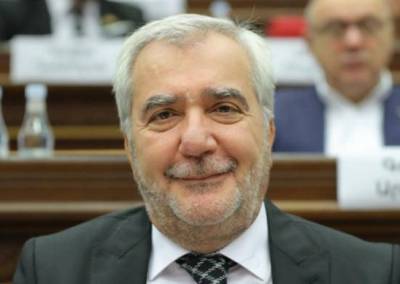 «Հրապարակ». Արսենը մերն է, Սարիկը՝ ոչ այնքան