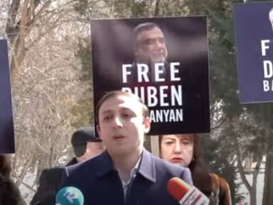 Омбудсмен Арцаха: Необходимо требовать у Баку немедленного освобождения пленных армян