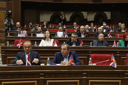 «Հայաստան» խմբակցության պատգամավորները օգտագործում են բոլոր կապերը հայ ռազմագերիներին Հայաստան վերադարձնելու համար