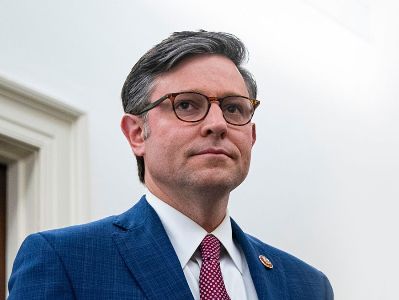 Спикер Палаты представителей США: Зеленский должен взять себя в руки или уйти в отставку