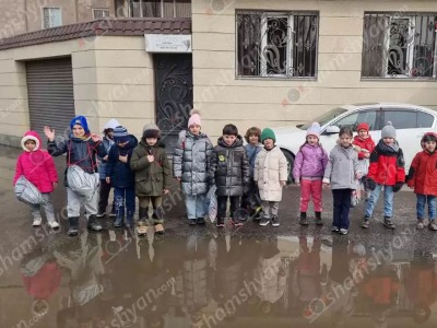 «Այլևս չգիտենք` ում դիմենք». Մալաթիայում մի քանի շենքերի, դպրոցի ու մանկապարտեզի բակերը ողողվել են կեղտաջրերով