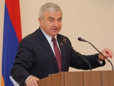 Հապաղելու ժամանակ չունենք, մարդկանց կյանքը, ճակատագրերը հարցականի տակ են. Աշոտ Ղուլյան