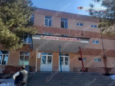 Ջրվեժի դպրոցից 13-ամյա աշակերտը ծայրահեղ ծանր ախտորոշմամբ տեղափոխվել է հիվանդանոց. Նա ընկել է 3-րդ հարկից