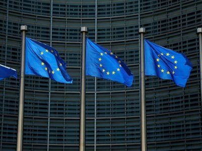 EU leaders approve military aid to Ukraine