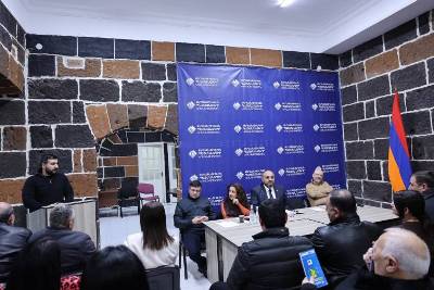 «Грапарак»: Пашинян пригрозил членам «ГД» наказанием в случае поражения на выборах в Гюмри