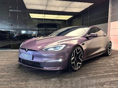Tesla обновит свою флагманскую модель в 2025 году