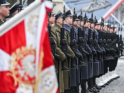 Polish government intends to provide military training to 100,000 volunteers by 2027