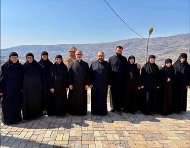 Священнослужители посетили женский монастырь Казаравана