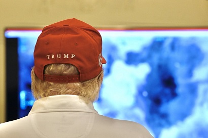 Белый дом опубликовал фотографии Трампа, лично наблюдающего за ударами по Йемену