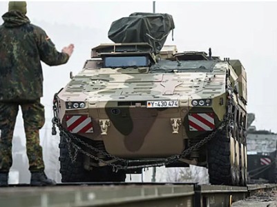 RT: США планируют переместить военную технику из Германии на полигон в Армении