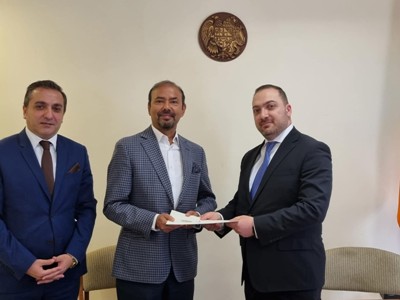 ՀՀ ԱԳՆ գլխավոր քարտուղարը Նեպալում ՀՀ պատվավոր հյուպատոսին է հանձնել նրա նշանակման հավաստագիրը