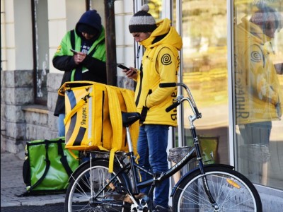 Курьеры в Москве зарабатывают на 20% больше квалифицированных дипломированных специалистов