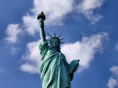 Во Франции потребовали от США вернуть статую Свободы