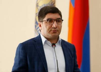 Քաղաքապետարանը զրո է, որ ասի՝ ընկե՛ր ջան, շինարարության տեղից որ դուրս ես գալիս, նվազագույնն անվադողերդ լվա. Մանուկյան