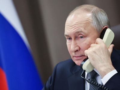 Кремль о телефонном разговоре Путина и Трампа: Путин согласился на взаимный отказ от ударов на 30 дней