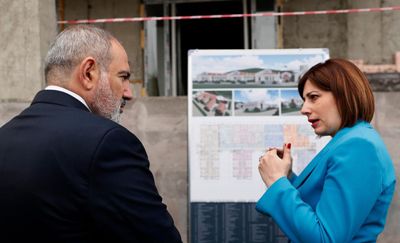 «Իրավունք». Փաշինյանը որոշել է գահընկեց անել Անահիտ Ավանեսյանին. Հայտնի է՝ ով կփոխարինի նրան