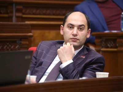 Լայնածավալ իրավապահ «հարձակում» է սկսվել Մարտուն Գրիգորյանի նախընտրական շտաբներում. փաստաբան
