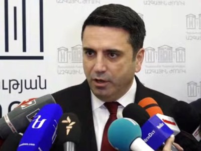 Ես հրահանգ չեմ տվել՝ թույլ չտալ լրագրողներին պաստառներ բերել. Ալեն Սիմոնյան