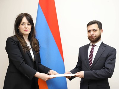 Վահան Կոստանյանին իր հավատարմագրերի պատճենն է հանձնել Չեռնոգորիայի նորանշանակ դեսպանը