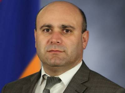 Մհեր Շիրինյանն ազատվել է ՊՆ սպառազինության և տեխնիկական ապահովման վարչության պետի պաշտոնից. Նա քրգործով է անցնում