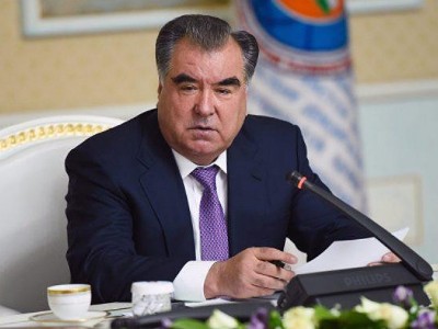 Տաջիկստանի նախագահն առաջարկել է քրեորեն պատժել էլեկտրաէներգիայի համար չվճարելու և այն գողանալու համար