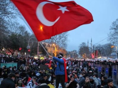 Protests continue across Turkey: Students detained and arrested