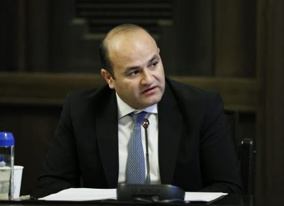 Հայաստանում կենսաթոշակային քարտերով ավելի քան 190,7 մլրդ դրամի անկանխիկ գործարքներ են կատարվել. նախարար