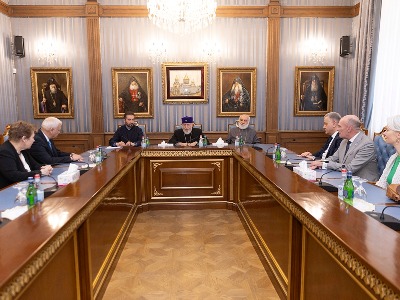 Վեհափառն իր մտահոգությունն է հայտնել ՀՀ անվտանգային մարտահրավերների և Բաքվում պահվող հայ գերիների առնչությամբ