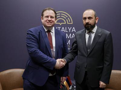 Արարատ Միրզոյանը Թուրքիայում Միացյալ Թագավորության պետնախարար Դոութիի հետ է հանդիպել