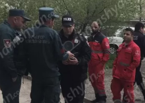 Ողբերգական դեպք Երևանում. բարձրահարկ շենքի բակում հայտնաբերվել է 45-ամյա կնոջ մարմին