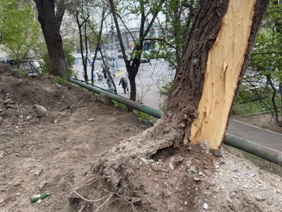 Активист: Никакого торнадо не было – всего лишь мэрия Еревана решила построить подпорную стенку