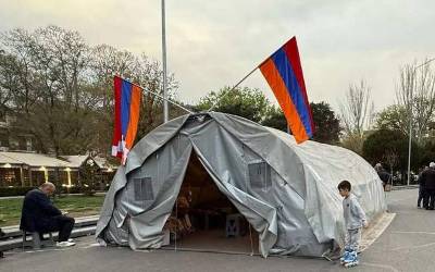 «Հրապարակ». Վերջնաժամկետն՝ այսօր. Ի՞նչ են որոշել արցախցիները