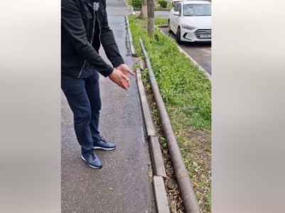 Քանի միլիոն դրամ է դուրս գրել Երևանի քաղաքապետարանը թքած-կպցրած եզրաքարերի համար. Արթուր Չախոյան (վիդեո)