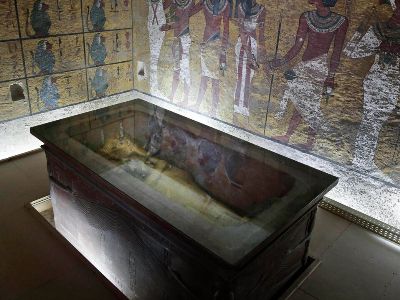 Researchers find out what killed those who opened the tomb of Tutankhamun