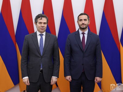 Ռուբեն Ռուբինյանը և Հունաստանի դեսպանը քննարկել են տարածաշրջանային զարգացումները