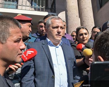 «Իրավունք». Շահրամանյանը STOP է տալիս արցախահայերին