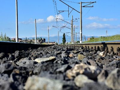 На каком этапе находится процесс возможного запуска железной дороги Гюмри-Карс? Ответ на запрос