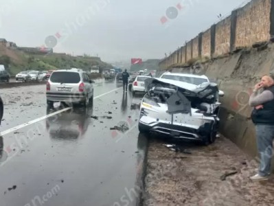 Կոտայքի մարզում «Lexus»-ը դուրս է եկել հանդիպակաց գոտի և բախվել «BYD»-ին. կա վիրավոր. shamshyan.com