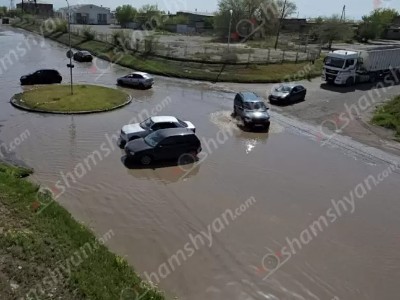 Էջմիածնում անձրևն արտակարգ իրավիճակ է ստեղծել