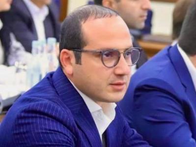 Ավագանու նիստերից ծլկելը դարձրել են իրենց համար փրկօղակ. Ավագանու անդամ